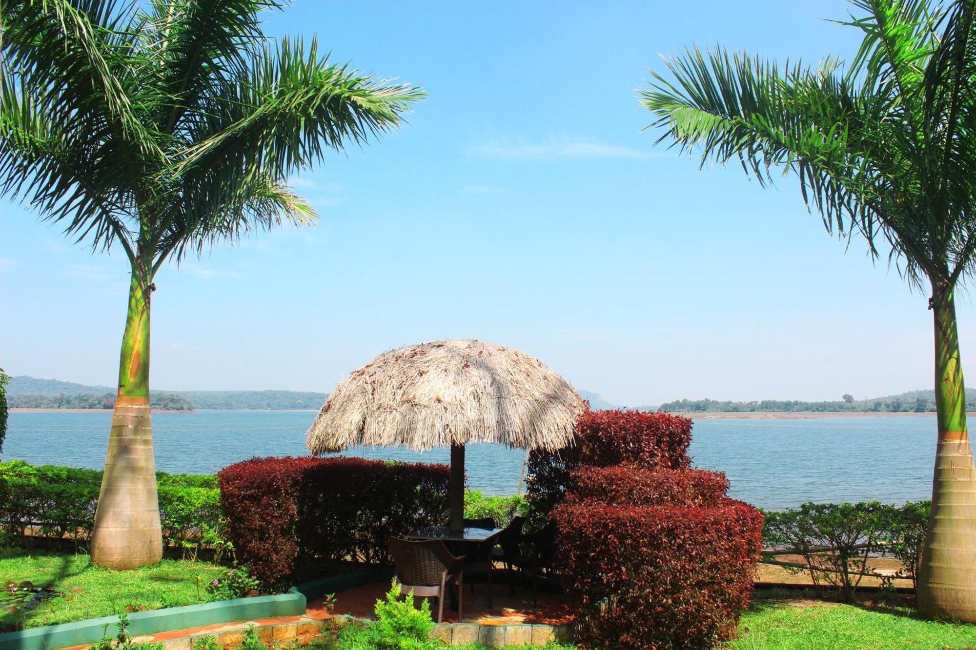 Coorg Jungle Camp Backwater Resort Suntikoppa Exterior photo