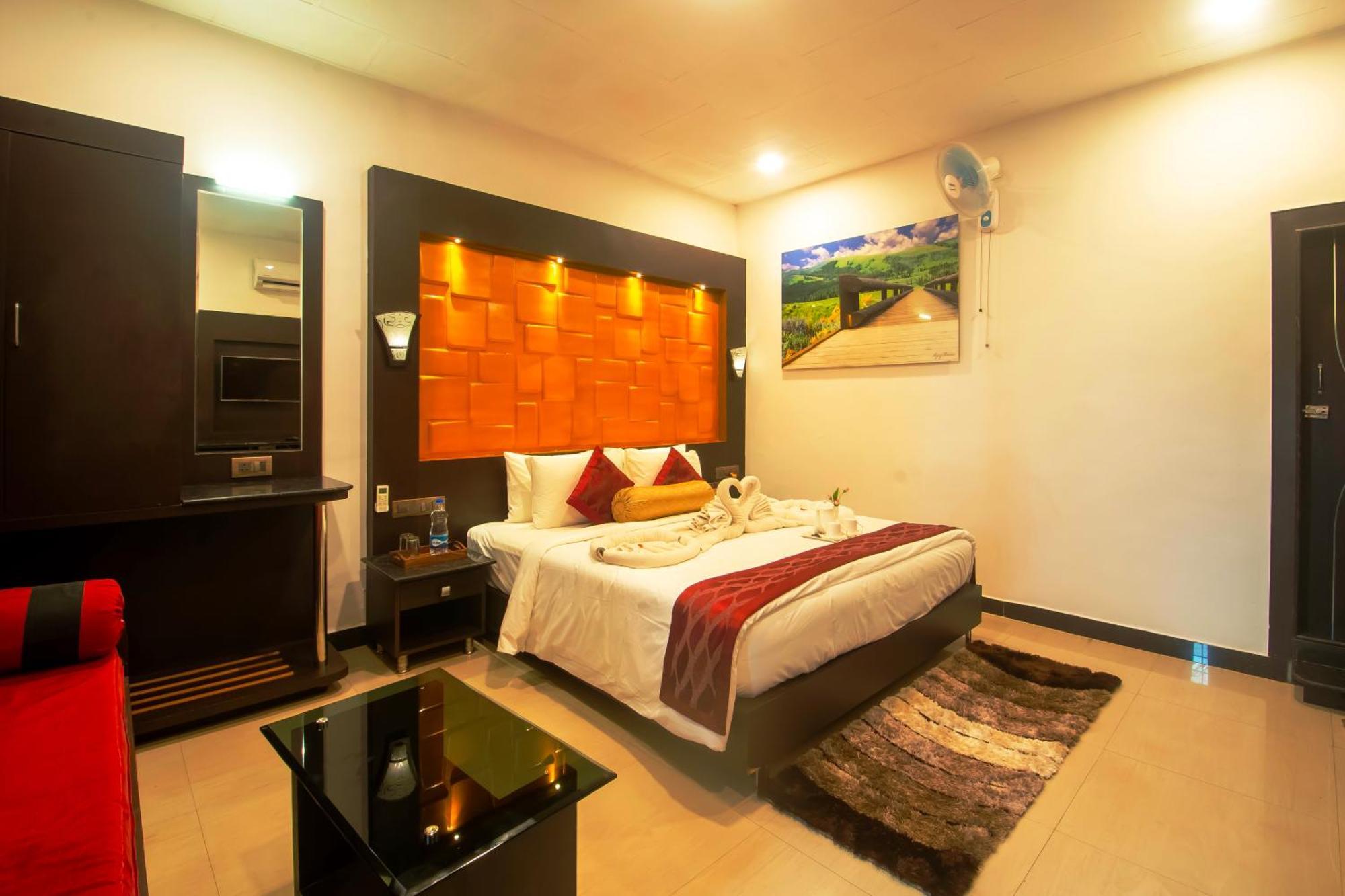 Coorg Jungle Camp Backwater Resort Suntikoppa Exterior photo
